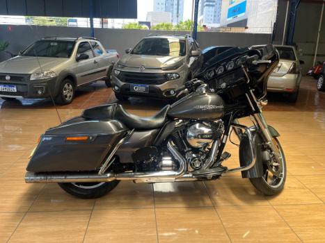 HARLEY DAVIDSON Street Glide FLHX 1700, Foto 3