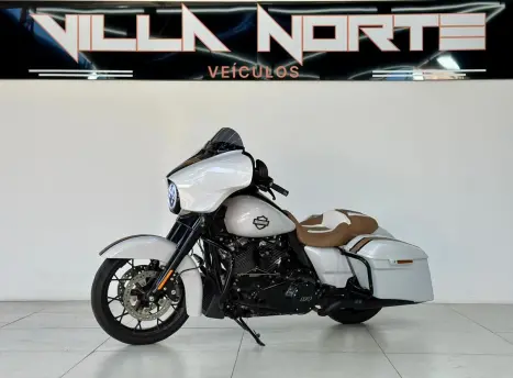 HARLEY DAVIDSON Street Glide FLHX 1800, Foto 2