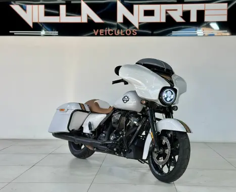 HARLEY DAVIDSON Street Glide FLHX 1800, Foto 4