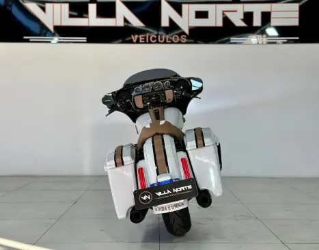 HARLEY DAVIDSON Street Glide FLHX 1800, Foto 6