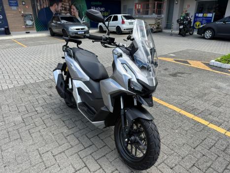 HONDA ADV 150 ABS, Foto 2
