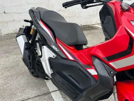 HONDA ADV 150 ABS, Foto 2
