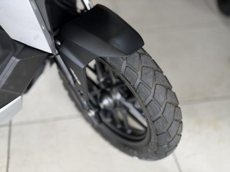 HONDA ADV 160 , Foto 4