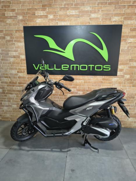 HONDA ADV 160 , Foto 4