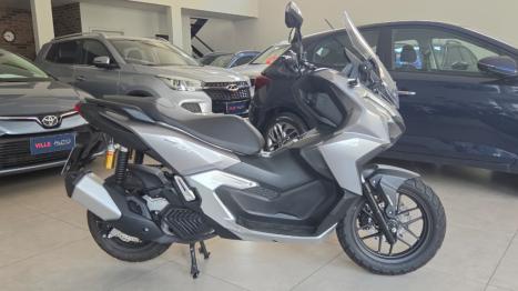 HONDA ADV 160 , Foto 2