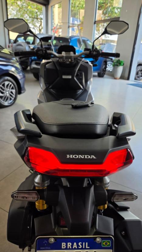 HONDA ADV 160 , Foto 10
