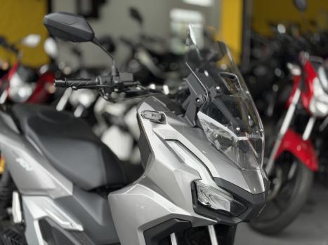 HONDA ADV 160 , Foto 2