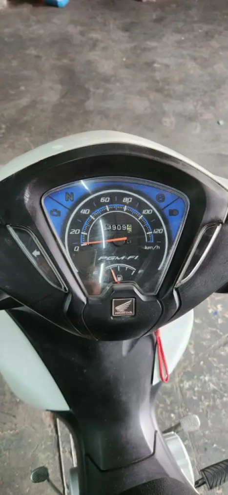 HONDA Biz 110 I , Foto 10