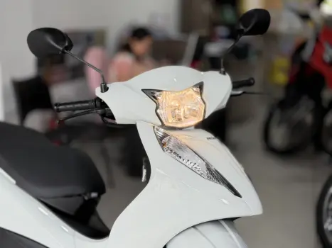 HONDA Biz 125 ES, Foto 2