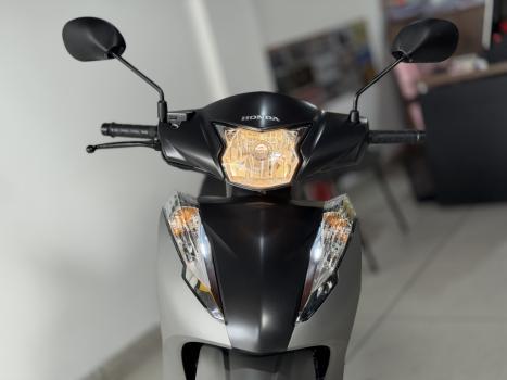 HONDA Biz 125 EX, Foto 3