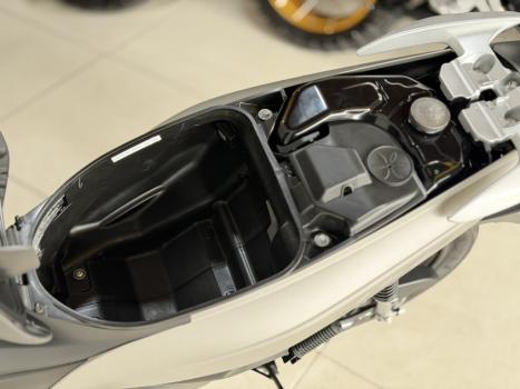 HONDA Biz 125 EX, Foto 12