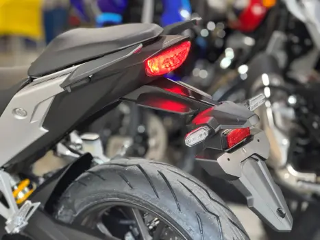 HONDA CB 300 F Twister FLEX ABS, Foto 9