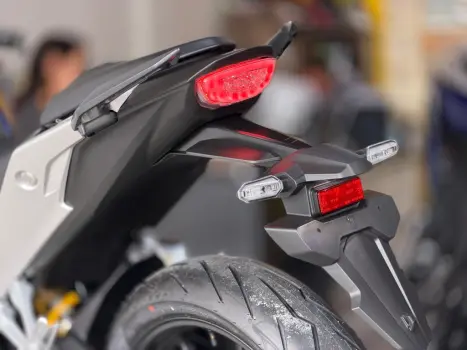 HONDA CB 300 F Twister FLEX ABS, Foto 8