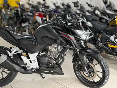 HONDA CB 300 F Twister FLEX CBS, Foto 4