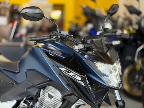 HONDA CB 300 F Twister FLEX ABS, Foto 2