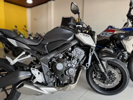 HONDA CB 650 R ABS, Foto 5