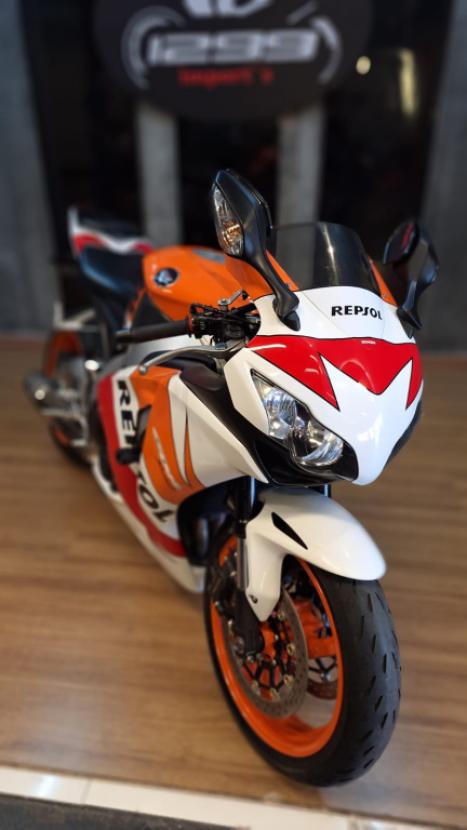 HONDA CBR 1000 RR REPSOL, Foto 1