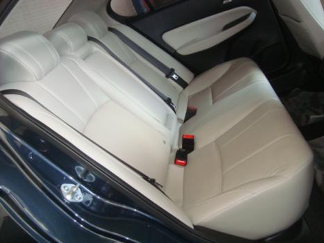 HONDA City Hatch 1.5 16V 4P FLEX TOURING AUTOMÁTICO CVT, Foto 6