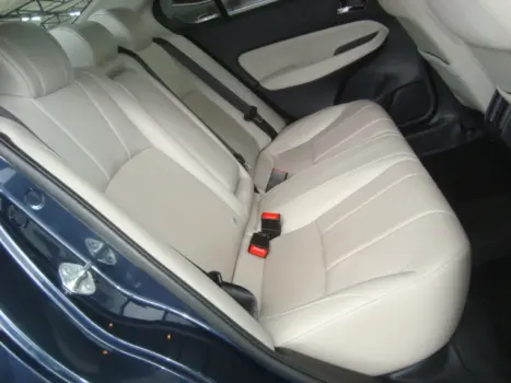 HONDA City Sedan 1.5 16V 4P FLEX TOURING AUTOM�TICO CVT, Foto 8