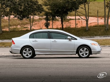 HONDA Civic 1.8 16V 4P LXS, Foto 4