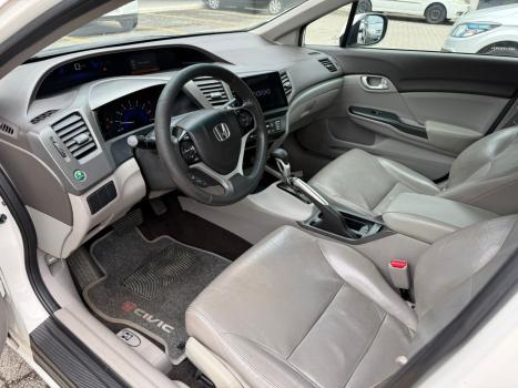 HONDA Civic 2.0 16V 4P EX FLEX  AUTOMÁTICO CVT, Foto 8 HONDA Civic 2.0 16V 4P EX FLEX  AUTOMÁTICO CVT, Foto 8