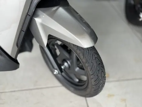 HONDA Elite 125 , Foto 4