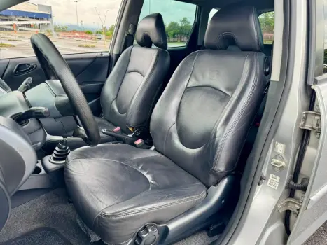 HONDA Fit 1.4 4P LX, Foto 8 HONDA Fit 1.4 4P LX, Foto 8