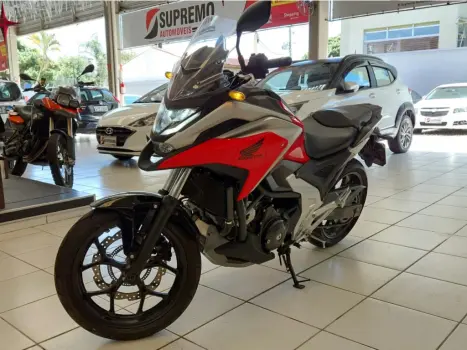 HONDA NC 750 X ABS, Foto 1