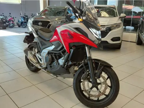 HONDA NC 750 X ABS, Foto 2