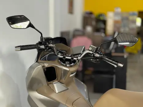 HONDA PCX 150 DLX, Foto 9
