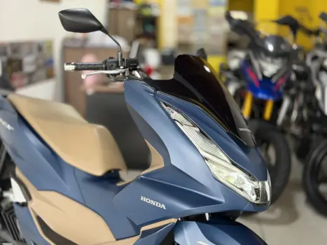 HONDA PCX 160 DLX ABS, Foto 2