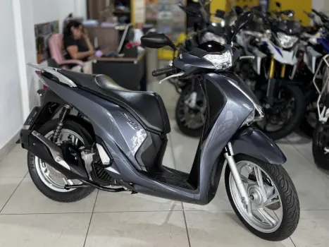 HONDA SH 150 I DLX, Foto 1