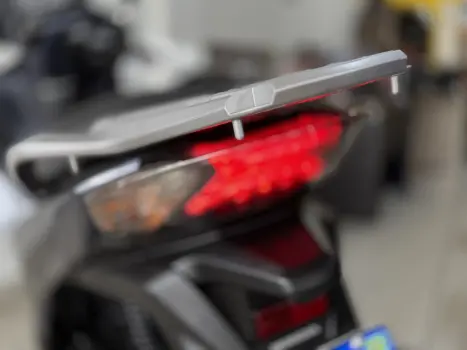 HONDA SH 150 I DLX, Foto 9