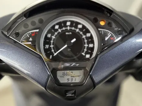 HONDA SH 150 I DLX, Foto 13