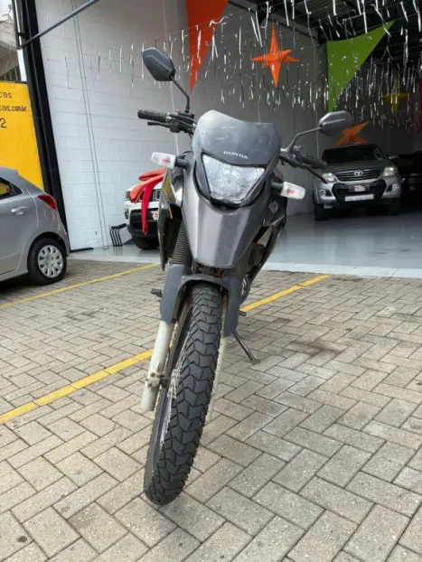 HONDA XRE 300 ADVENTURE, Foto 3