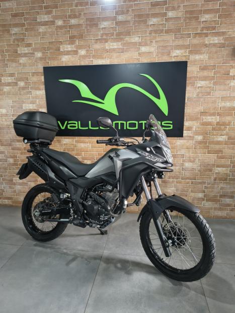 HONDA XRE 300 Sahara , Foto 1