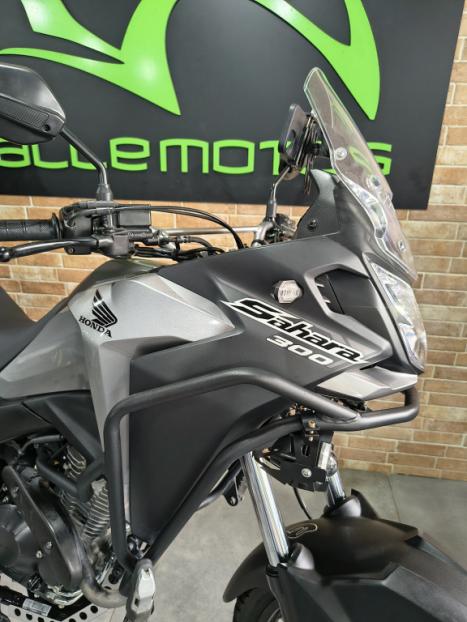 HONDA XRE 300 Sahara , Foto 2