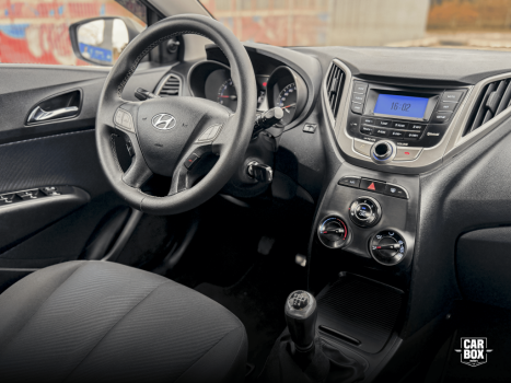 HYUNDAI HB 20 Hatch 1.6 16V 4P FLEX COMFORT PLUS, Foto 9