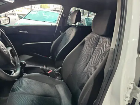 HYUNDAI HB 20 Hatch 1.6 16V 4P FLEX COMFORT PLUS, Foto 10