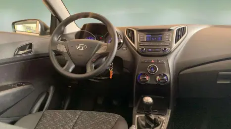 HYUNDAI HB 20 Hatch 1.0 12V 4P FLEX UNIQUE, Foto 4