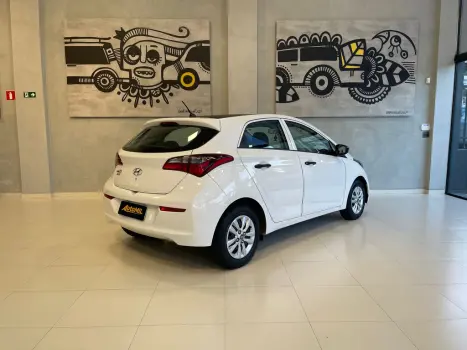 HYUNDAI HB 20 Hatch 1.0 12V 4P FLEX UNIQUE, Foto 2