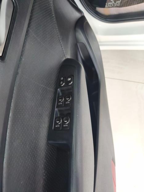 HYUNDAI HB 20 Hatch X 1.6 16V 4P PREMIUM FLEX AUTOM�TICO, Foto 18