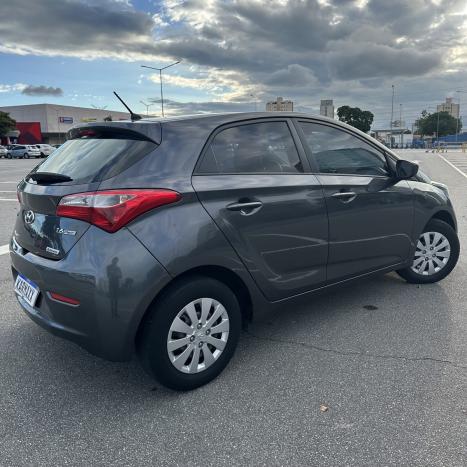 HYUNDAI HB 20 Hatch 1.6 16V 4P FLEX COMFORT PLUS AUTOM�TICO, Foto 6