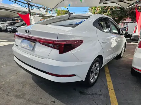 HYUNDAI HB 20 Sedan 1.0 12V 4P FLEX COMFORT PLUS, Foto 4
