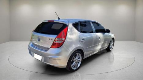 HYUNDAI I30 2.0 16V 4P, Foto 4