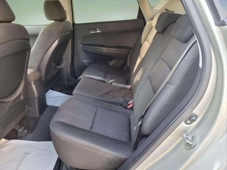 HYUNDAI I30 2.0 16V 4P, Foto 5