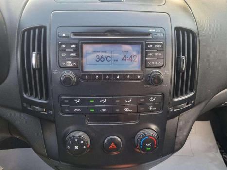 HYUNDAI I30 2.0 16V 4P, Foto 13