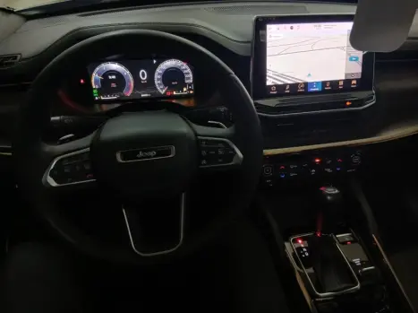 JEEP Commander 2.0 16V 4P TD380 OVERLAND 4X4 TURBO DIESEL AUTOM�TICO AT9, Foto 9