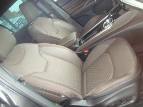 JEEP Commander 2.2 TURBO DIESEL OVERLAND 4X4 AUTOMÁTICO AT9, Foto 6