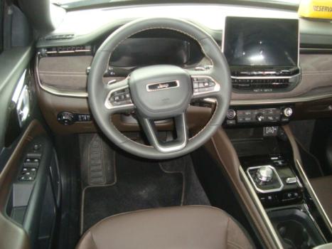 JEEP Commander 2.2 TURBO DIESEL OVERLAND 4X4 AUTOMÁTICO AT9, Foto 10